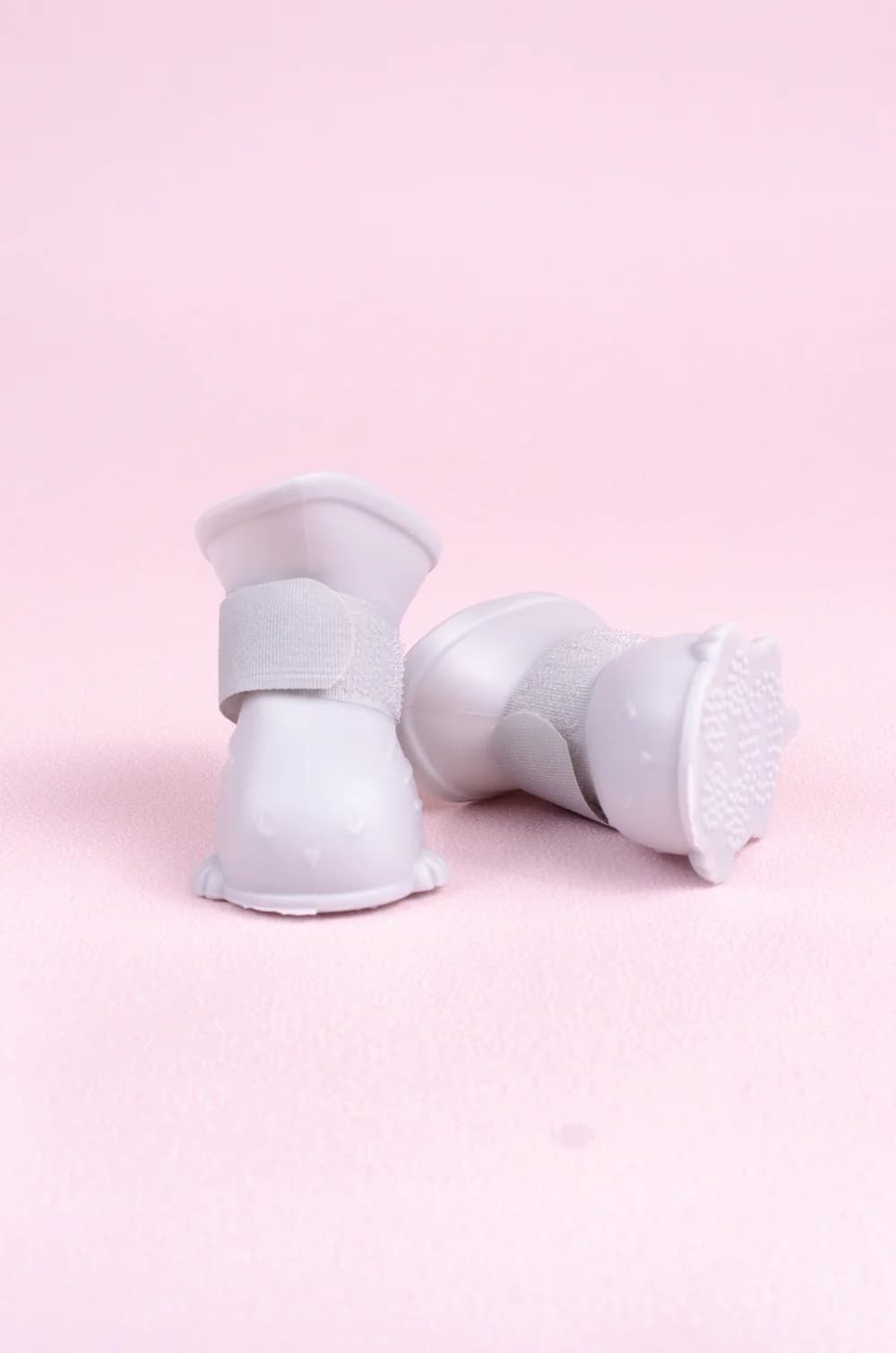 Сірі силіконові чобітки для собак розмір S